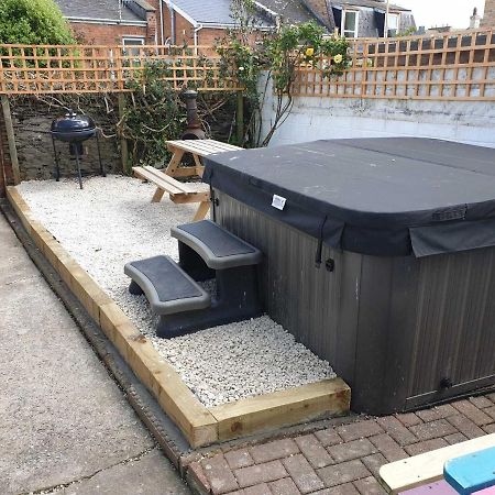 Belmont Villa - 4 Bed - Hot Tub Additional Cost - Sleeps 10-Tjs22Bv Ilfracombe Exterior foto