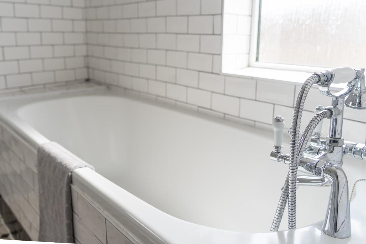 Belmont Villa - 4 Bed - Hot Tub Additional Cost - Sleeps 10-Tjs22Bv Ilfracombe Exterior foto